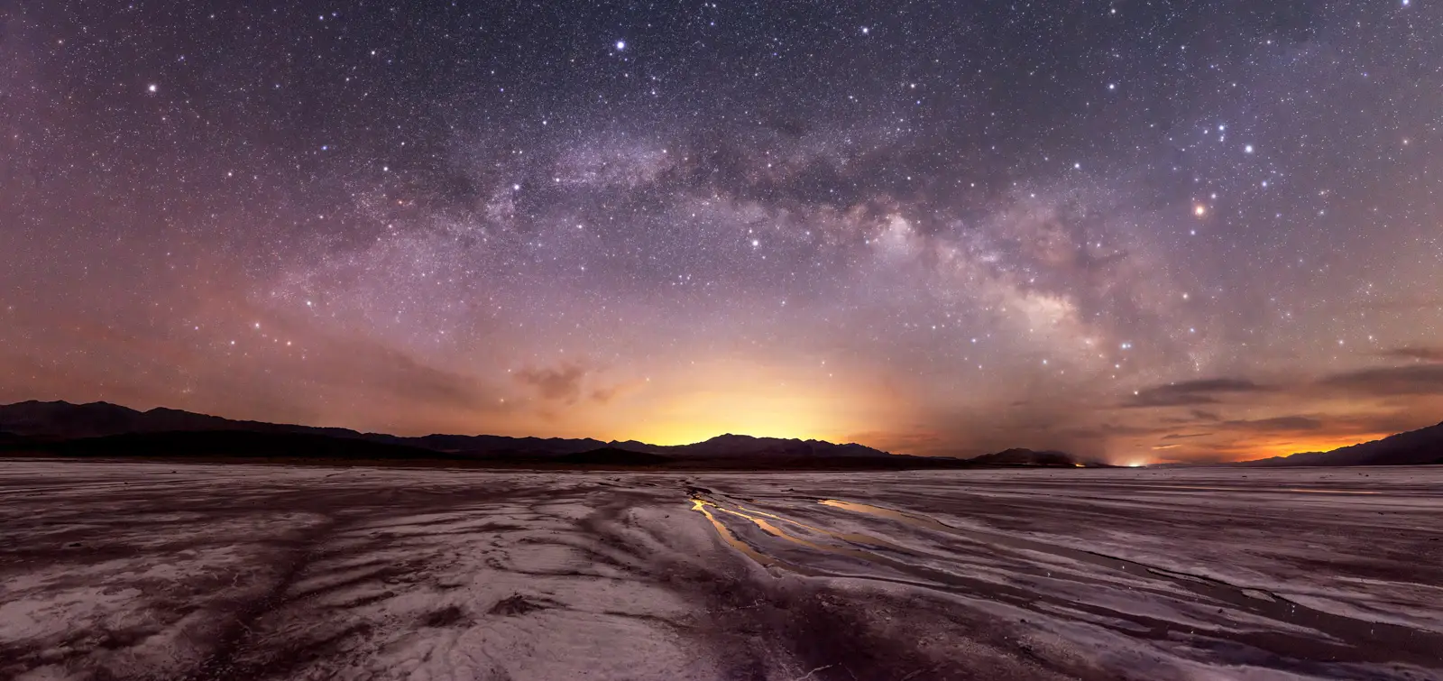 Moonset over Death Valley National Park, minutes before the Milky Way becomes visible